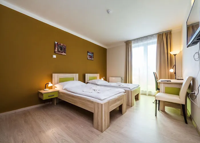 Nad Kralovnou & Restaurant Hotel