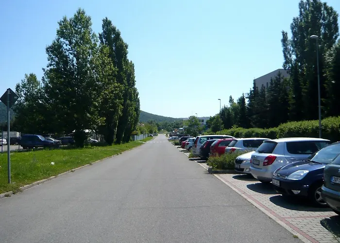 Nad Kralovnou & Restaurant