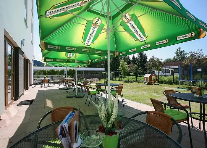 Hotel Nad Kralovnou & Restaurant 3*