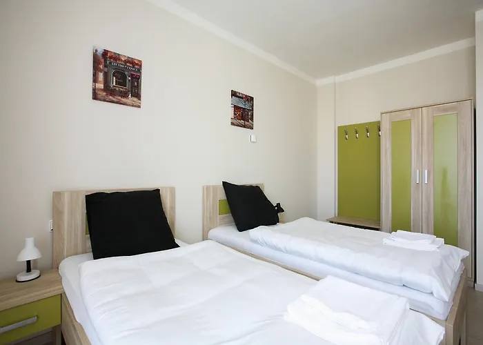 Hotel Nad Kralovnou & Restaurant 3*