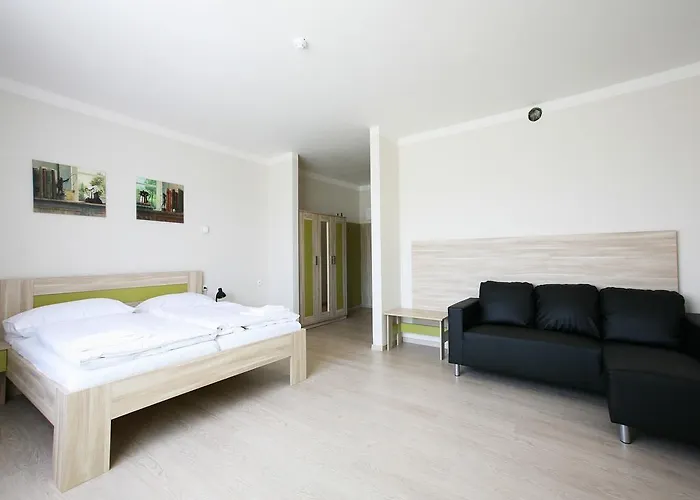 Hotel Nad Kralovnou & Restaurant 3*
