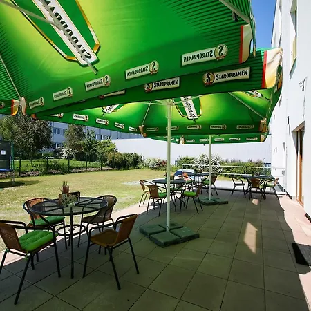 Nad Kralovnou & Restaurant Hotel