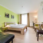 酒店 Nad Kralovnou & Restaurant 3*