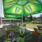 酒店 Nad Kralovnou & Restaurant 3*