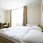 Nad Kralovnou & Restaurant 酒店 3*