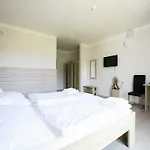 Nad Kralovnou & Restaurant 3*