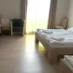 Nad Kralovnou & Restaurant 酒店